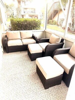 Interior - Fort Myers 2-Bedroom, 1.5-Bath Town House (Villas)