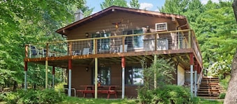 The Dells Lakeside Dream - A Waterfront Property