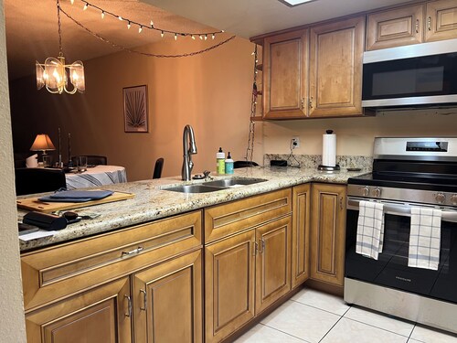 For the golf lover: 2-bedroom condo with AC in gated 55+  community