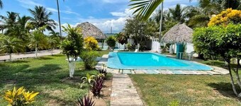 Charming beachfront hotel in Costa Esmeralda, Ver.