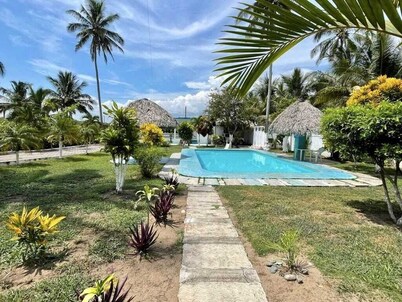 Charming beachfront hotel in Costa Esmeralda, Ver.