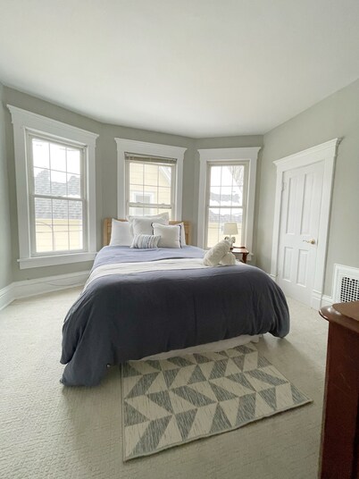 Charming 3-bedroom house in serene Niles with AC