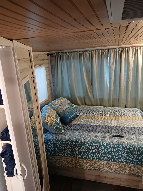 واي فاي وملاءات أسرّة