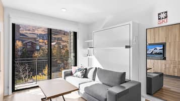 Smart-TV, Videospiele, Arbeitsbereiche