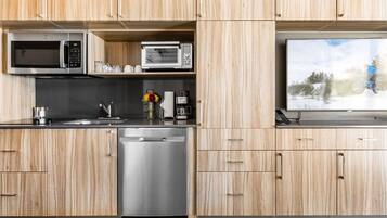 Fridge, microwave, cookware/dishes/utensils