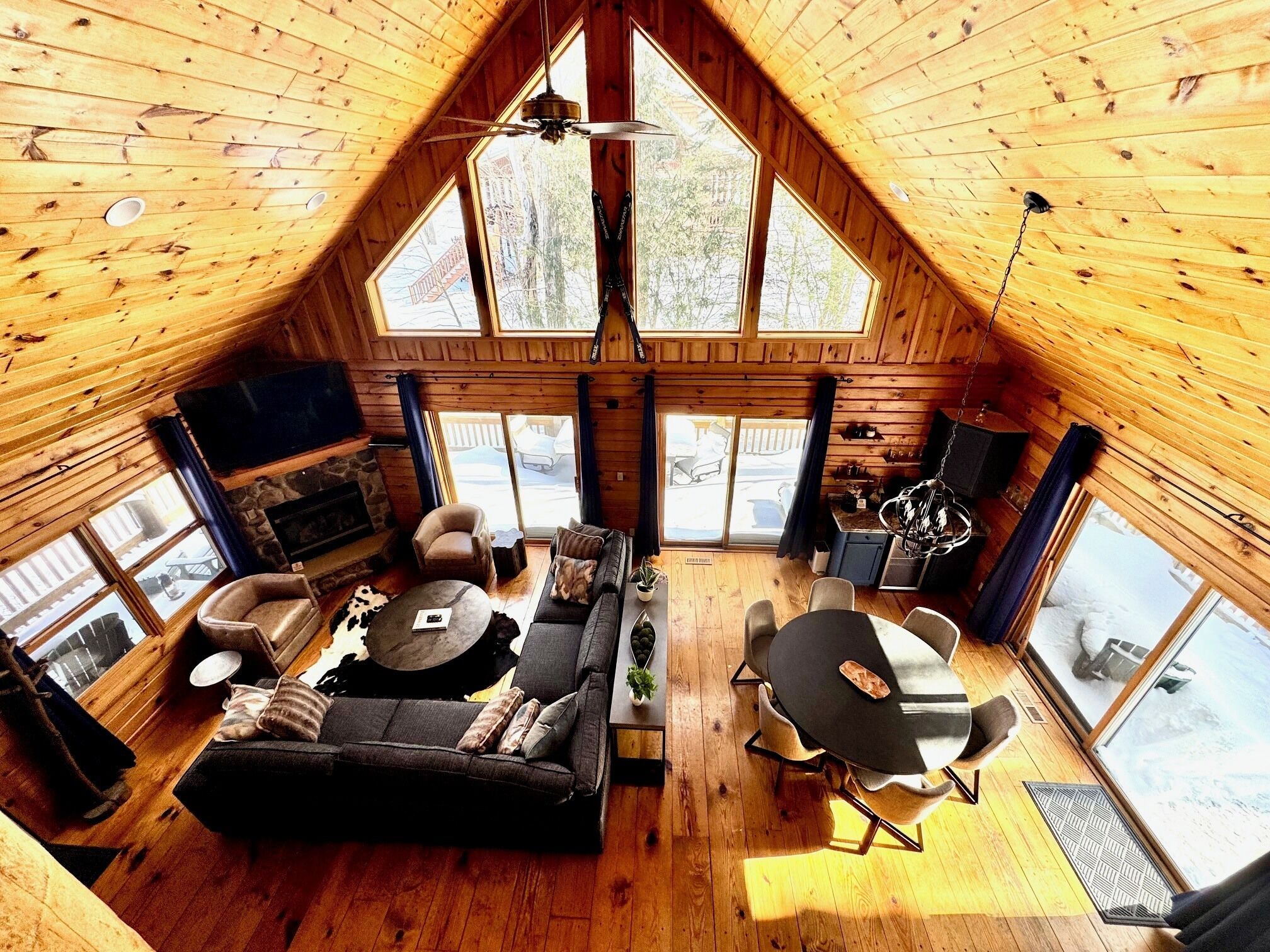 Smart TV, fireplace, foosball, books