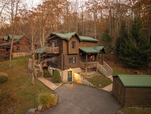 المنشأة من الخارج