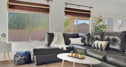 Walk a Trail! Community pool, 3/2 Too cool!