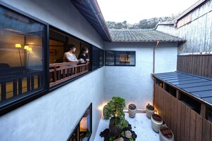 日式客房, 副楼 (Yonekatsu Bettei,Private 2nd Floor) | 办公桌、免费 WiFi