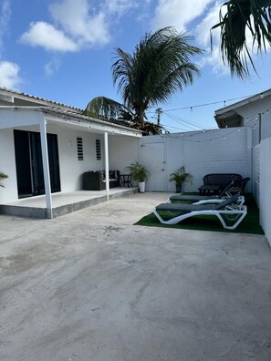 Terrace/patio - Fun Stay Curaçao
5 Min to Mambo Beach 2BR Home (Willemstad)