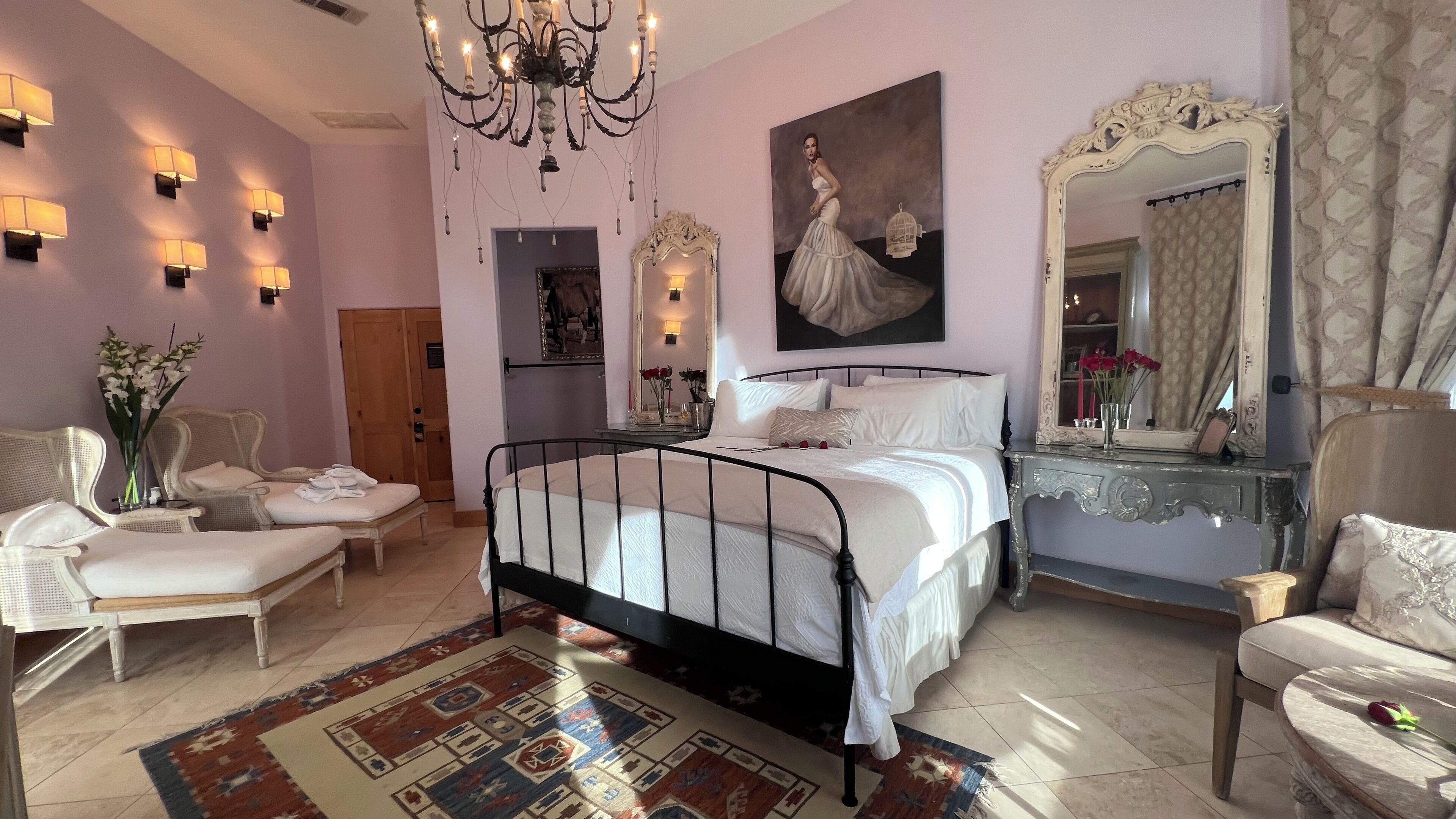 Deluxe Room, 1 Bedroom, Pool View, Poolside | Individually decorated, free WiFi