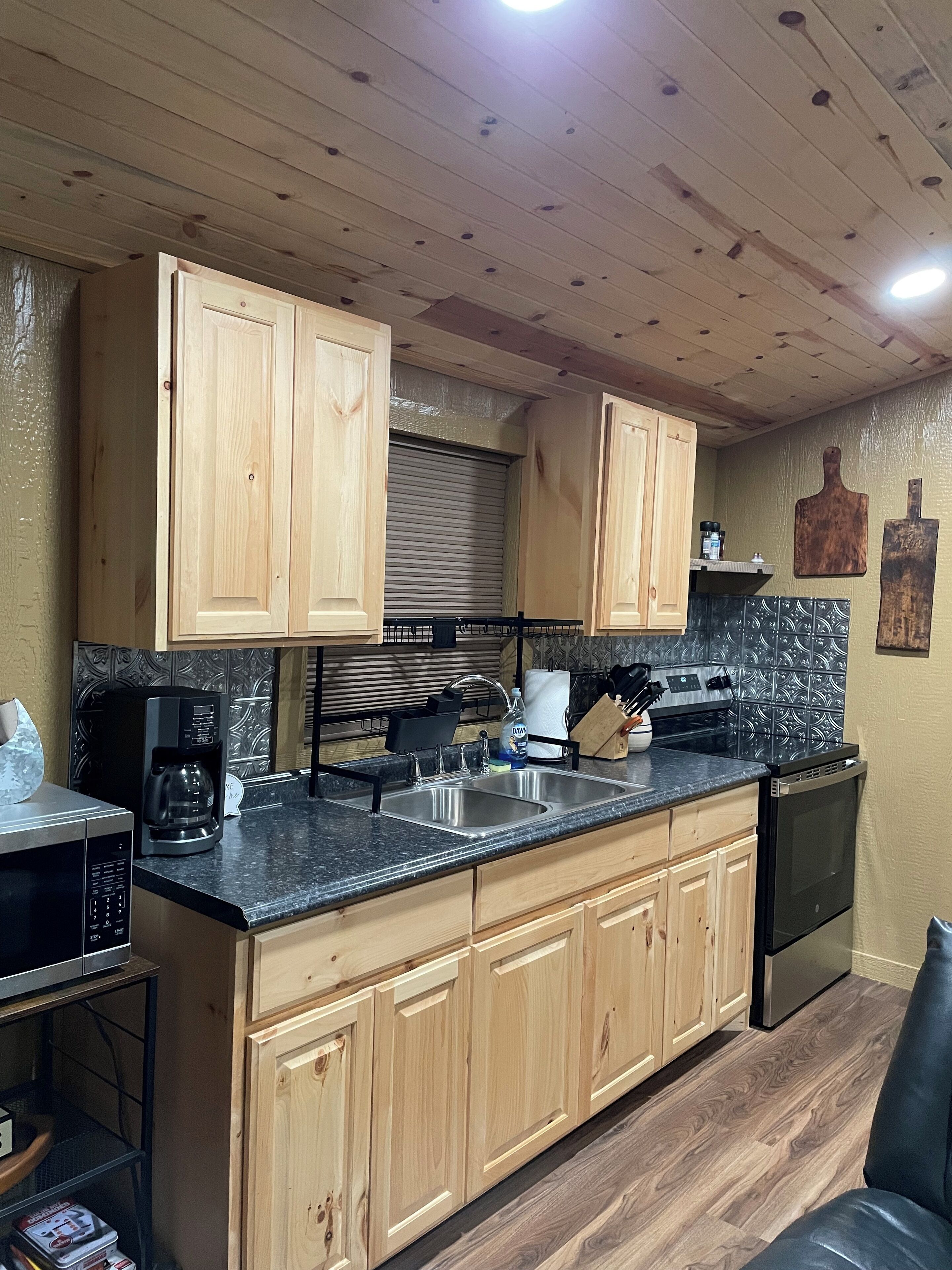 Micro-ondes, four, plaque de cuisson