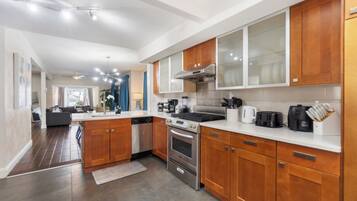 Microwave, oven, stovetop, dishwasher