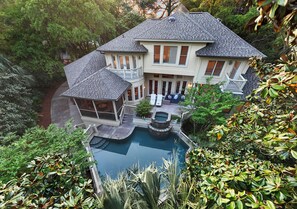 Exterior - RENOVATIONS for 2026! Amazing Home on ROYAL BEACH Kiawah, Private pool, Easy boardwalk access! (Kiawah Island)