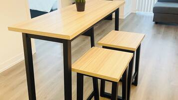 1 chambre, fer et planche Ă repasser, Wi-Fi gratuit, draps fournis