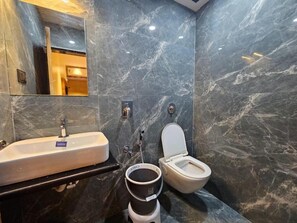 Shower, towels, soap, shampoo