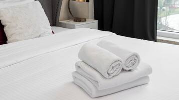 1 habitación, tabla de planchar con plancha, wifi y ropa de cama