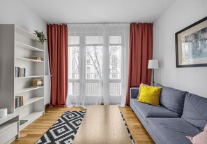 TV - Bachmacka Modern Chic Apartment (Warszawa)