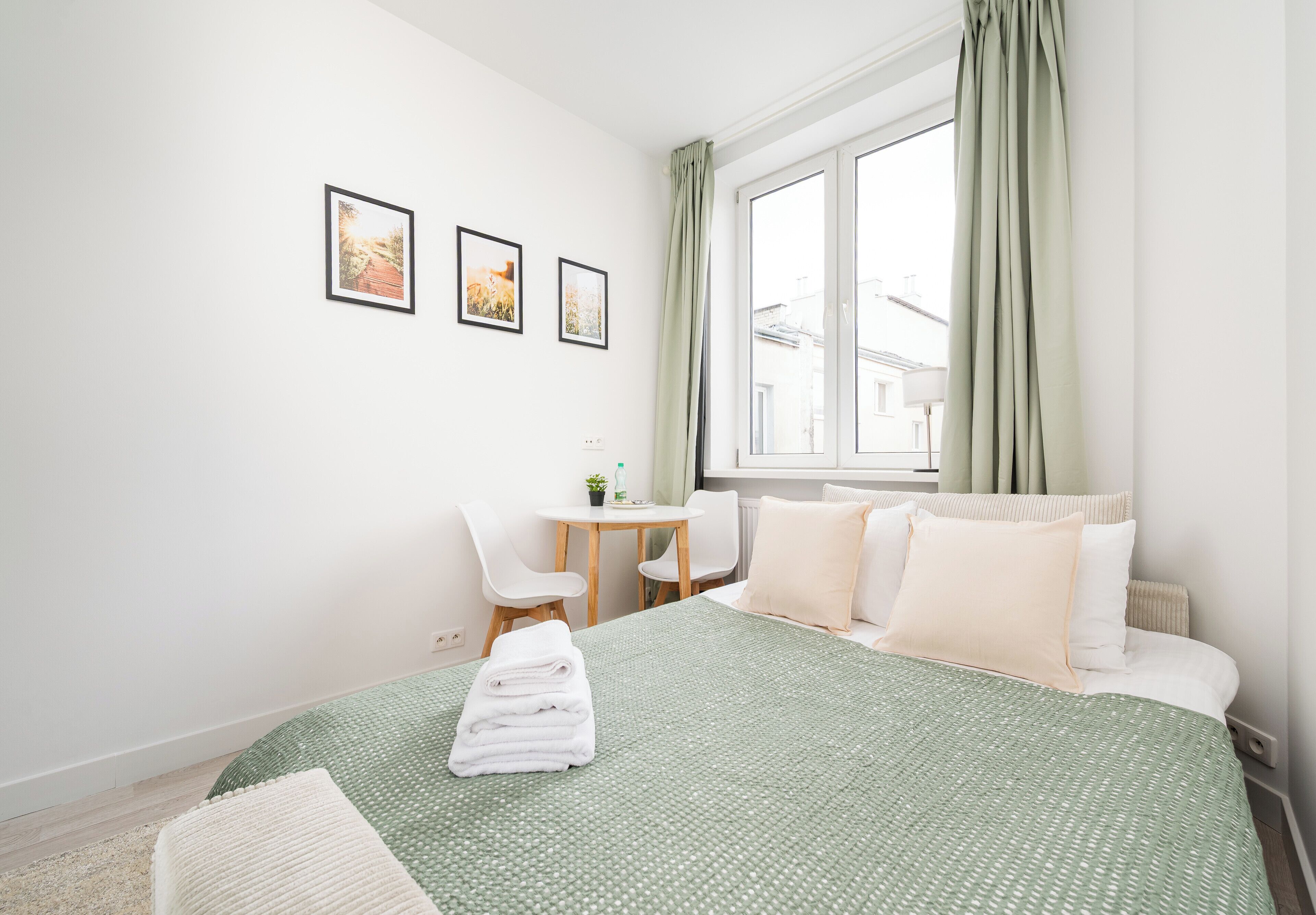 Fer et planche à repasser, Wi-Fi, draps fournis