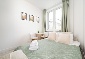 Iron/ironing board, WiFi, bed sheets - Tamka Powiśle Green Studio (Warszawa)