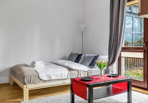 Iron/ironing board, WiFi, bed sheets - Olbrachta Garden Studio (Warszawa)