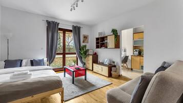 Strykjärn/strykbräda, wi-fi och sängkläder