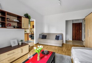 Living area - Olbrachta Garden Studio (Warszawa)