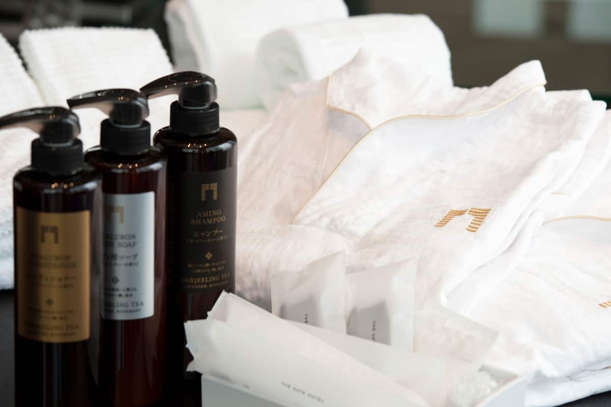 Premium bedding, down comforters, in-room safe, desk