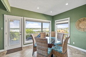 Dining - Peckham Point 5 Bd Lake View Retreat w Private Pool (Point Venture)