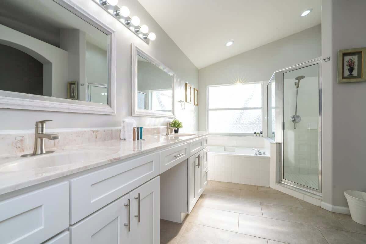Shower, hair dryer, shampoo