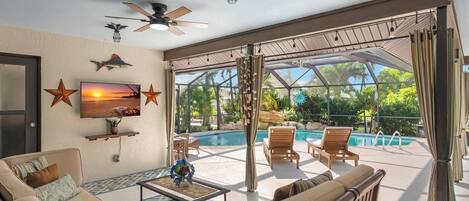 屋外プール、温水プール