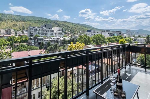 New apart in central Vake with stunning mountain & city view