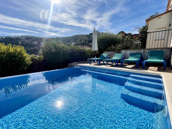 Pool - La Palmeraie by Costabravaway (calonge)