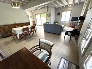 TV - Gîte du Bousquet - CASTETS (CASTETS)
