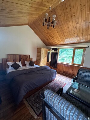 Classic Room, Balcony, Mountain View | Free WiFi