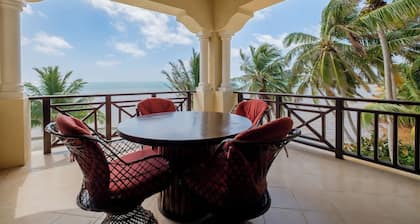 Mar Azul Suite | Beachfront 2BR Suite