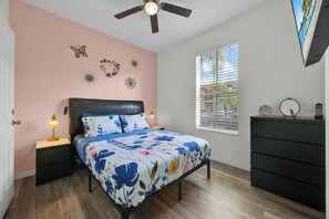 4 makuuhuonetta, silitysrauta/-lauta, vauvan matkasänky, ilmainen Wi-Fi