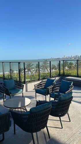 Apartment / Beachfront / Pool / Intermares