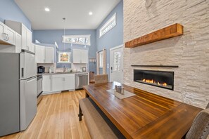Fridge, microwave, oven, stovetop - Modern Cabin Near App State & Downtown Boone | Treetop Deck + Game Room (Boone)