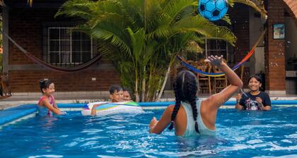 Fantastic 3-bedroom Ranch with AC in playa San diego El Salvador