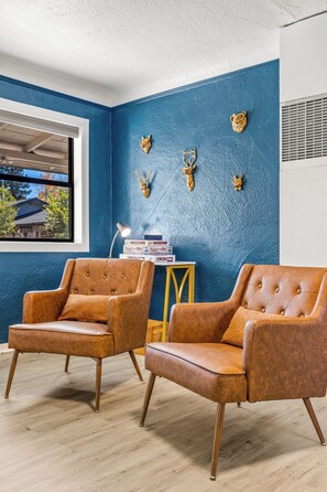 المنشأة من الداخل