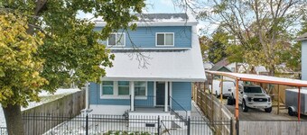 Stylish Family Retreat – 10 Guests and Parking