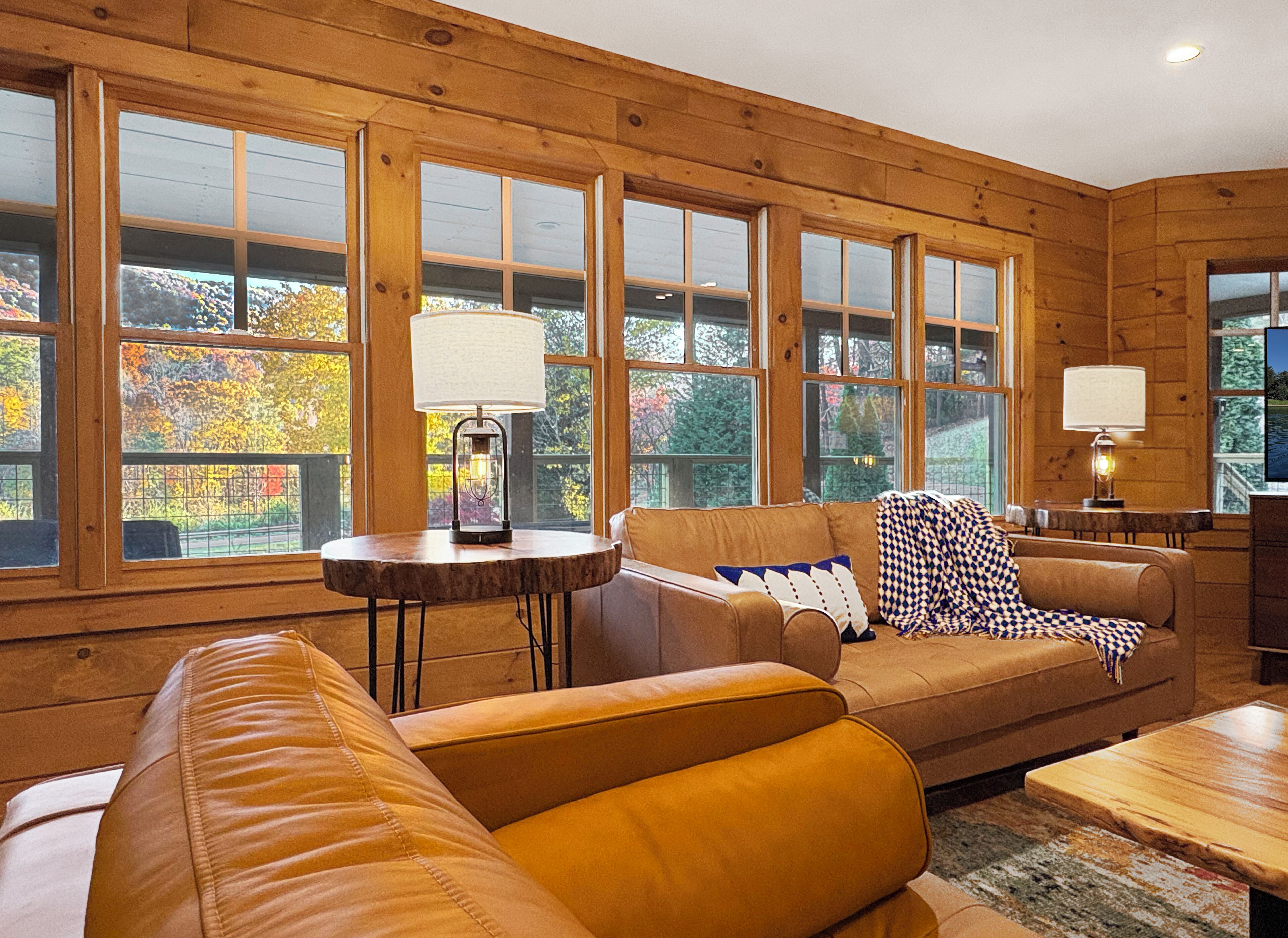 Summit Trail Lodge  Mountain Views, Sauna, Game Room, Hot Tub - Blue Ridge, GA