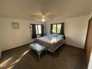 3 bedrooms, WiFi, bed sheets