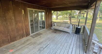 Quiet secluded 3 bedroom 3 bath house overlooking the Bob Grant Buffalo Herd.