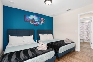 5 bedrooms - Super Luxe- Sleeps 17 W Designs Near Disney (Kissimmee)