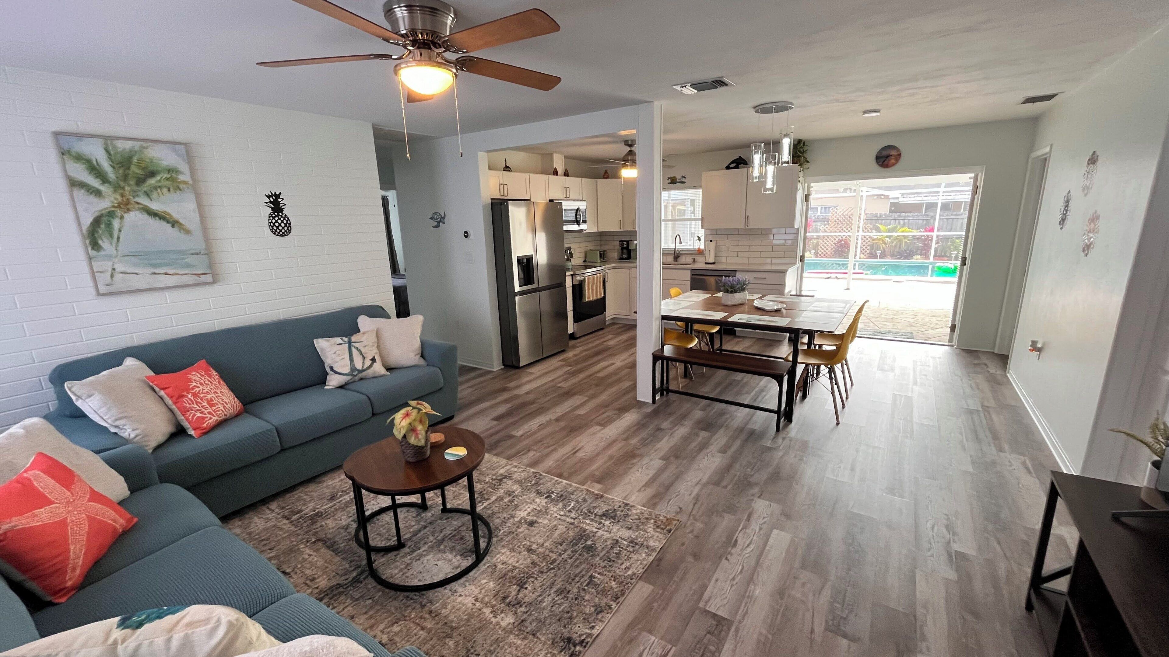 Smart-TV, Tischfußball, Tischtennisplatte