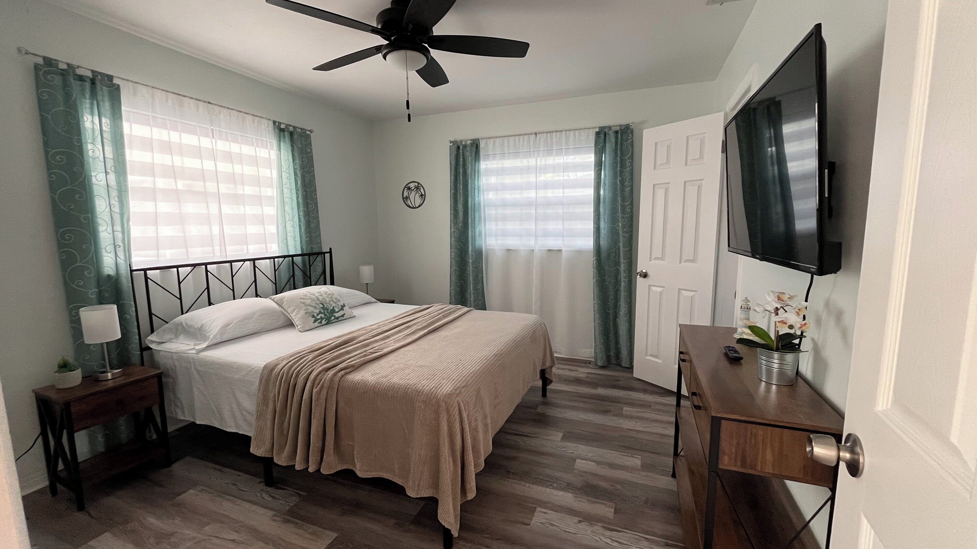 3 chambres, fer et planche à repasser, accès au Wi-Fi (inclus)