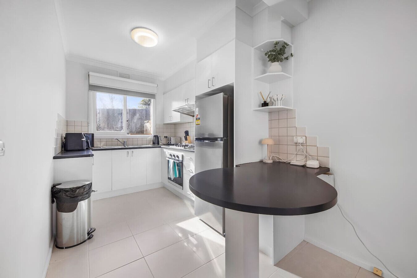 Frigorífic, microones, forn i placa de cuina 