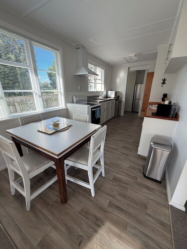 Kowhai on Douglas – Your Relaxing Escape